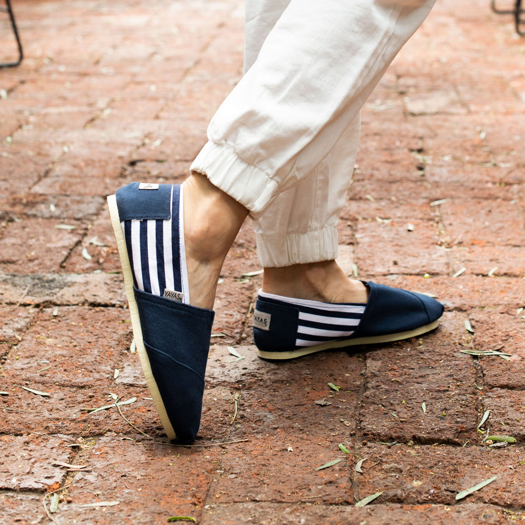 Alpargatas Cosidas Alpargatas De Rayas En Blanco Y Negro Para